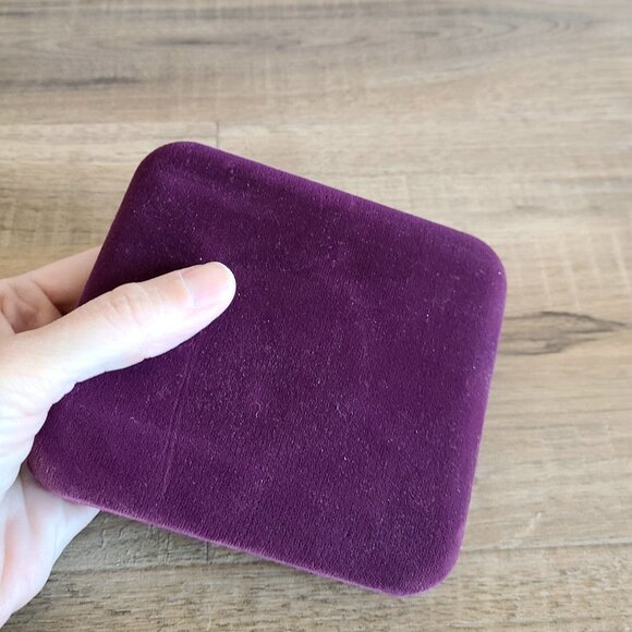 Avon purple velvet jewelry box. - Picture 8 of 8